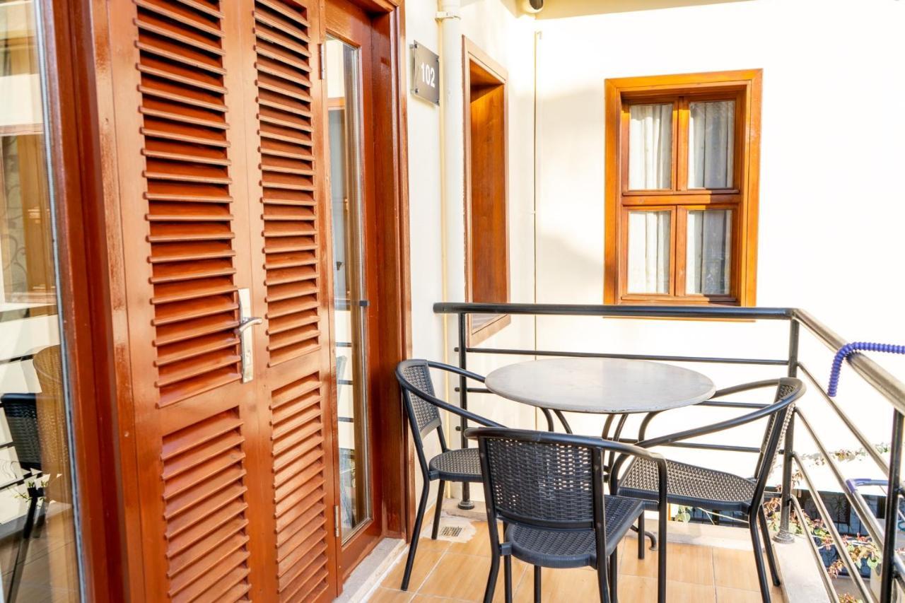 Kaleici Aparts Antalya Villa Exteriör bild